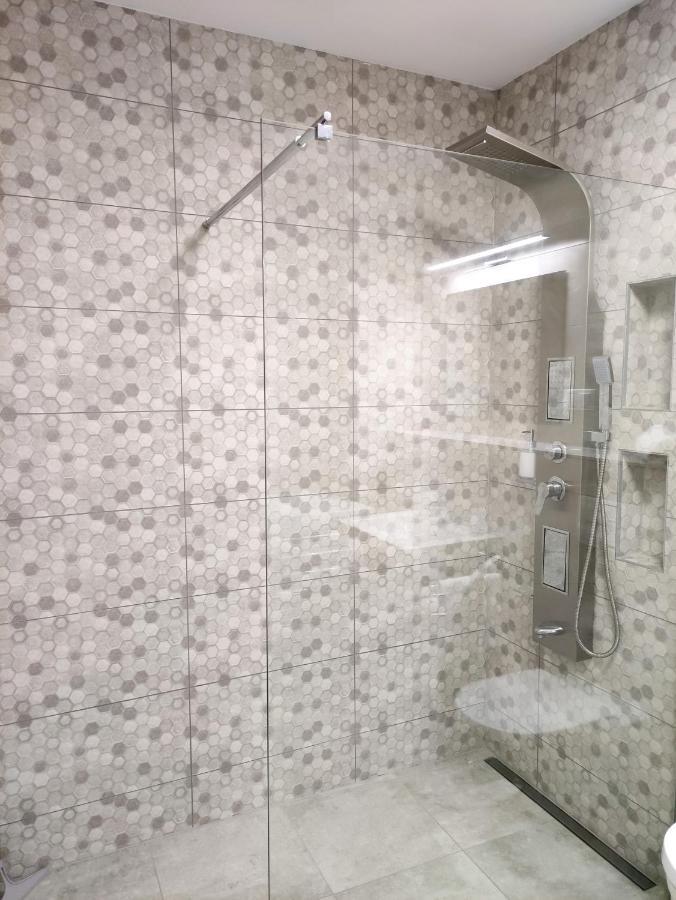 Royal Relax Apartman Keszthely Buitenkant foto