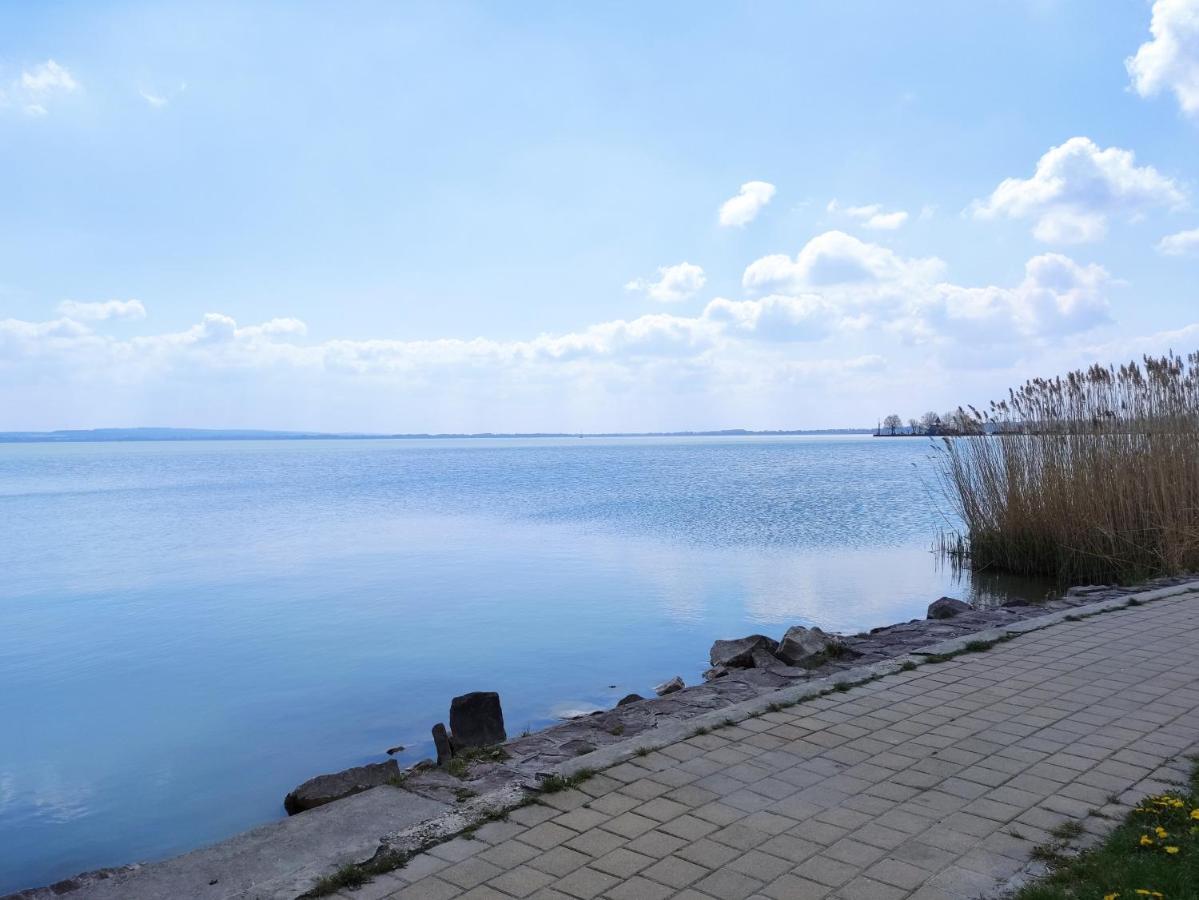 Royal Relax Apartman Keszthely Buitenkant foto
