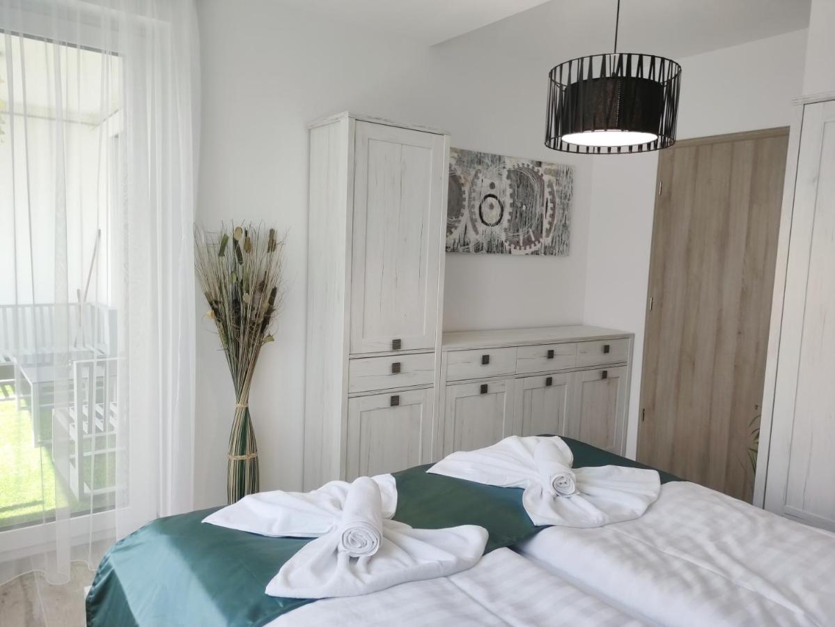 Royal Relax Apartman Keszthely Buitenkant foto